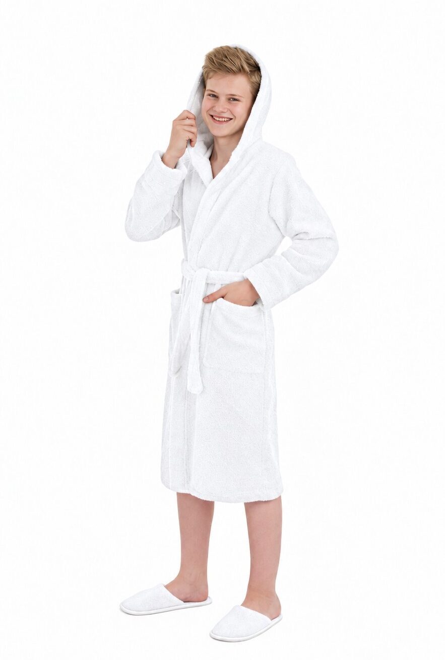 Подростковый халат с капюшоном категории «Стандарт» с именной вышивкой (Белый)